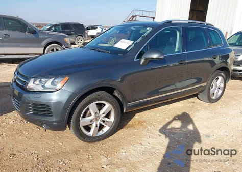 2013 Volkswagen Touareg Tdi Lux z USA, uszkodzony, nr VIN WVGEP9BP8DD013928
